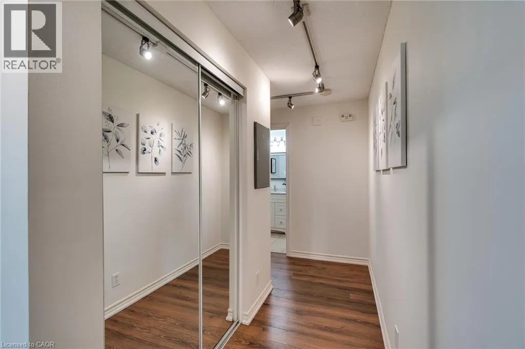 262 DUNDAS Street E Unit# 105, #105