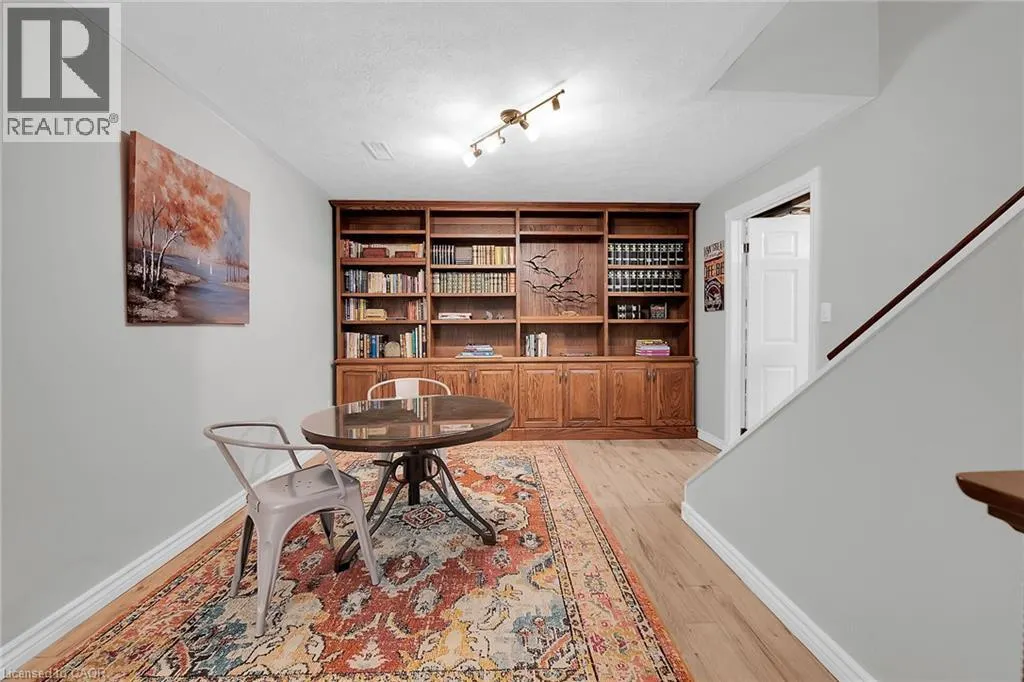 92 HOOVER POINT Lane