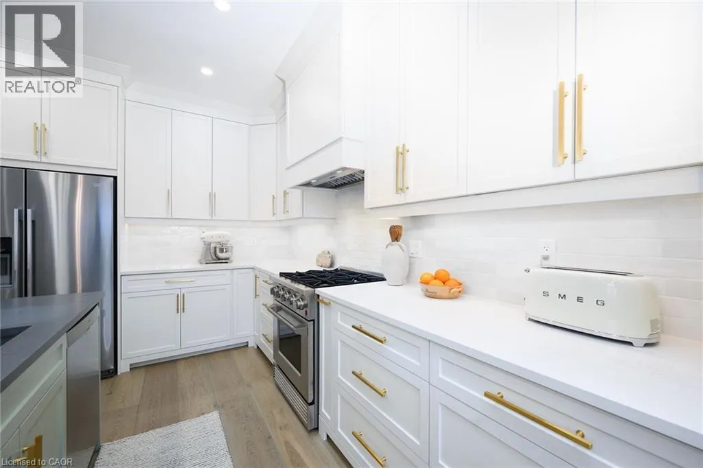 270 MAIN Street W Unit# 9, #9