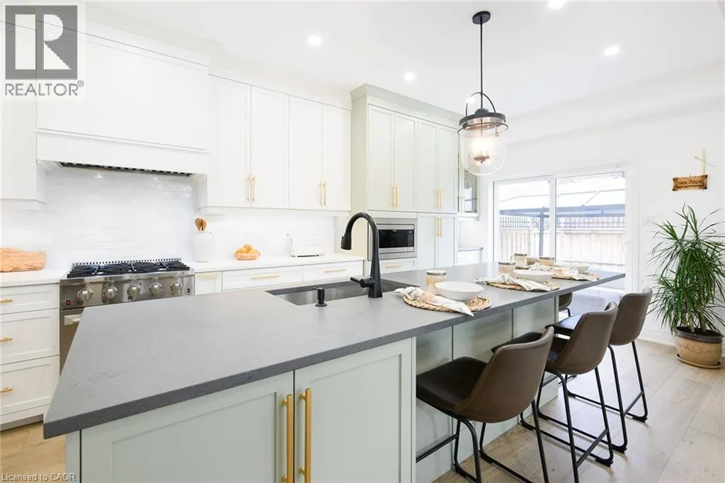 270 MAIN Street W Unit# 9, #9