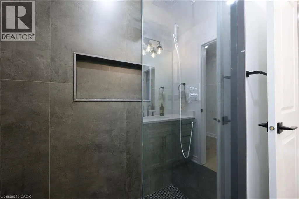 270 MAIN Street W Unit# 9, #9