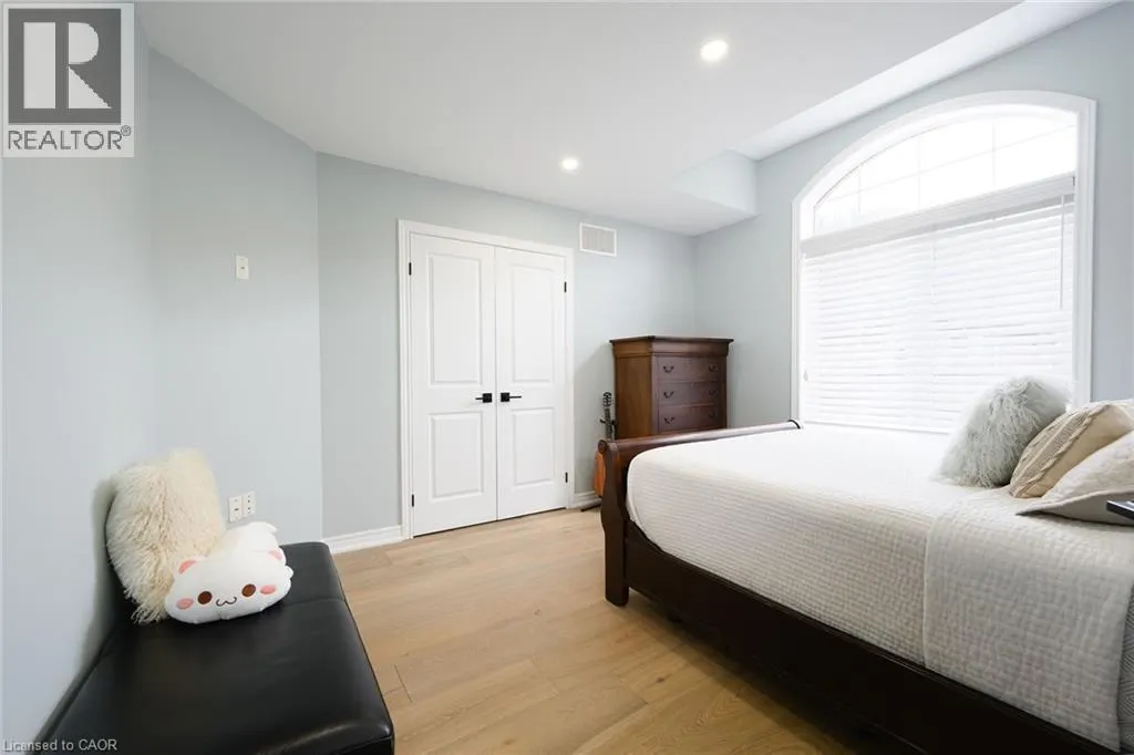 270 MAIN Street W Unit# 9, #9