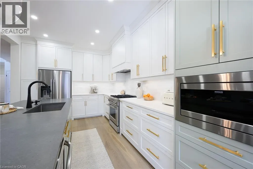 270 MAIN Street W Unit# 9, #9