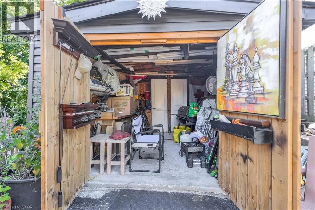 487 EAST 37TH Street