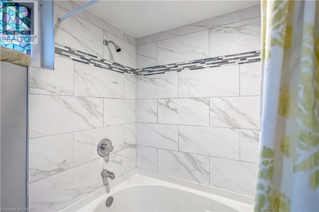 487 EAST 37TH Street