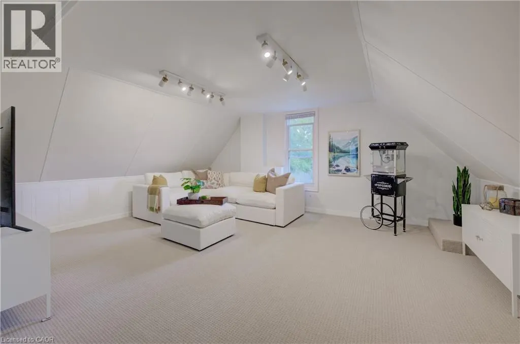 178 GUELPH Avenue