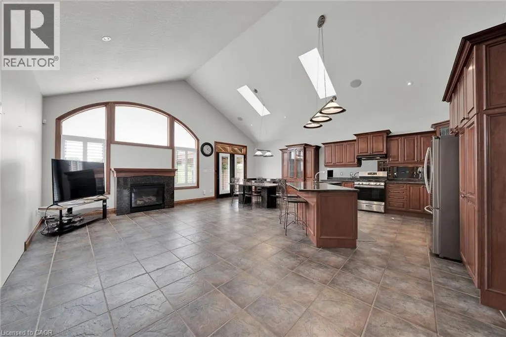 117 CHRISTOPHER Drive