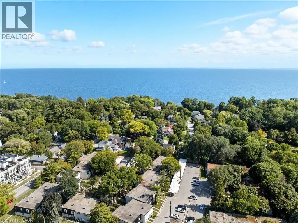 123 MAURICE Drive Unit# 409, #409