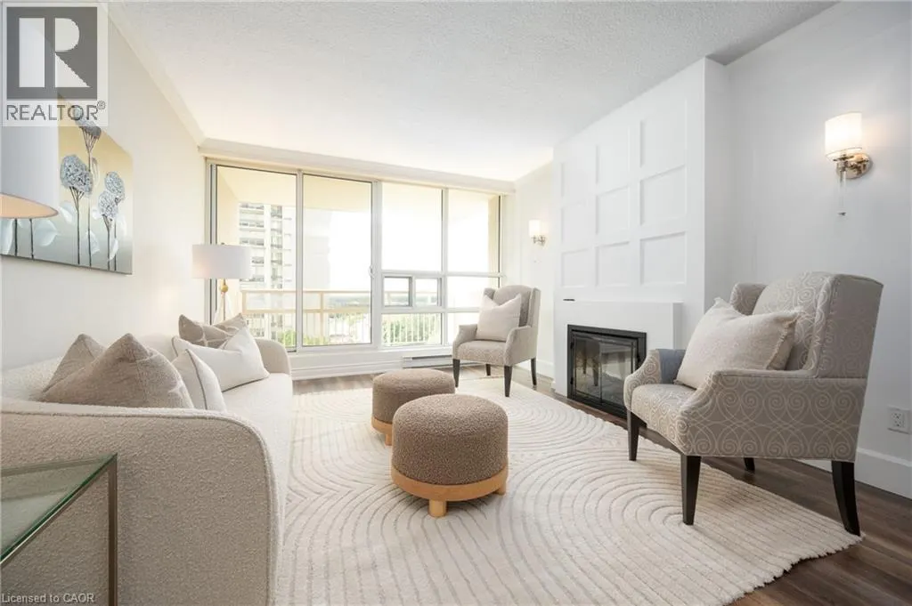 1359 WHITE OAKS Boulevard Unit# 804, #804