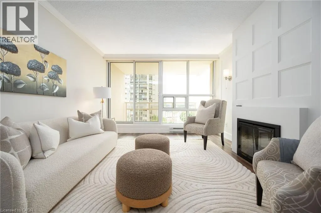 1359 WHITE OAKS Boulevard Unit# 804, #804