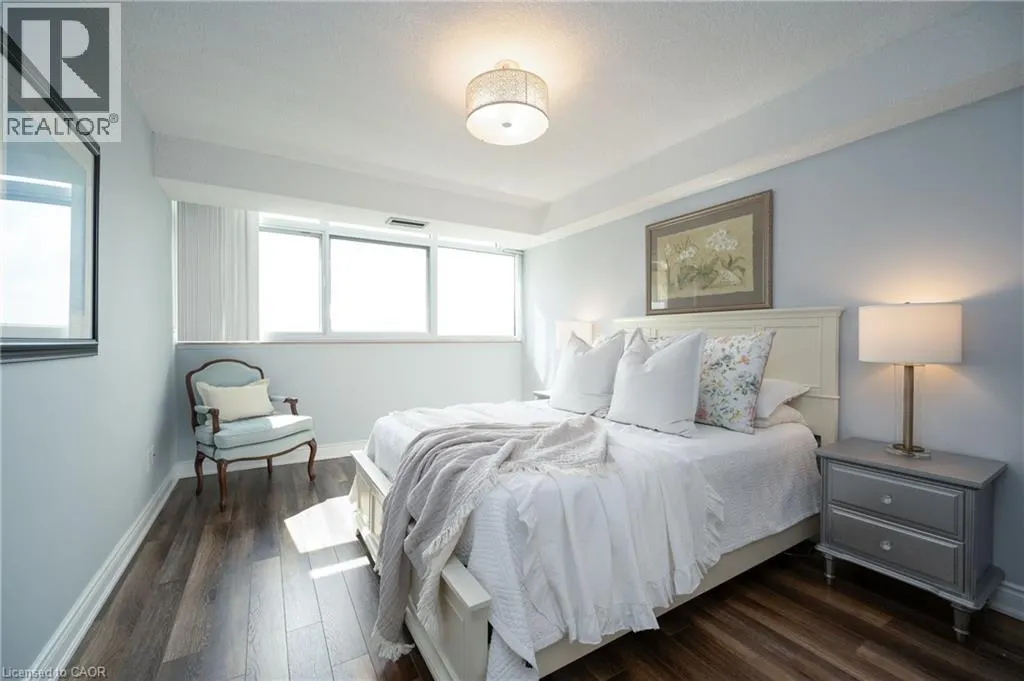 1359 WHITE OAKS Boulevard Unit# 804, #804