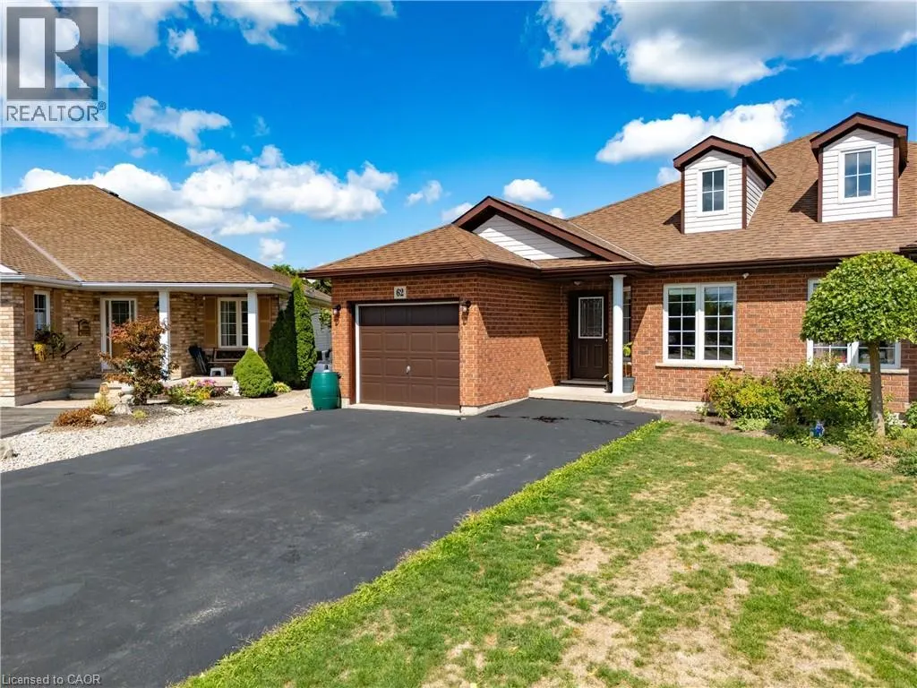 62 GOLDEN ACRES Drive