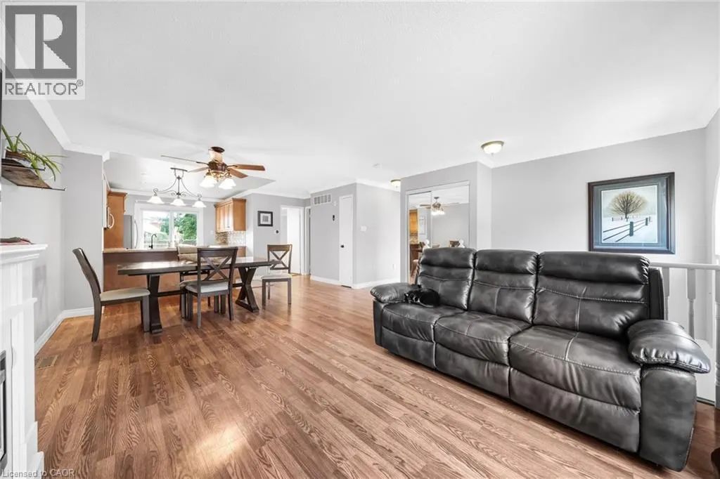 79 MCCARTHY Crescent