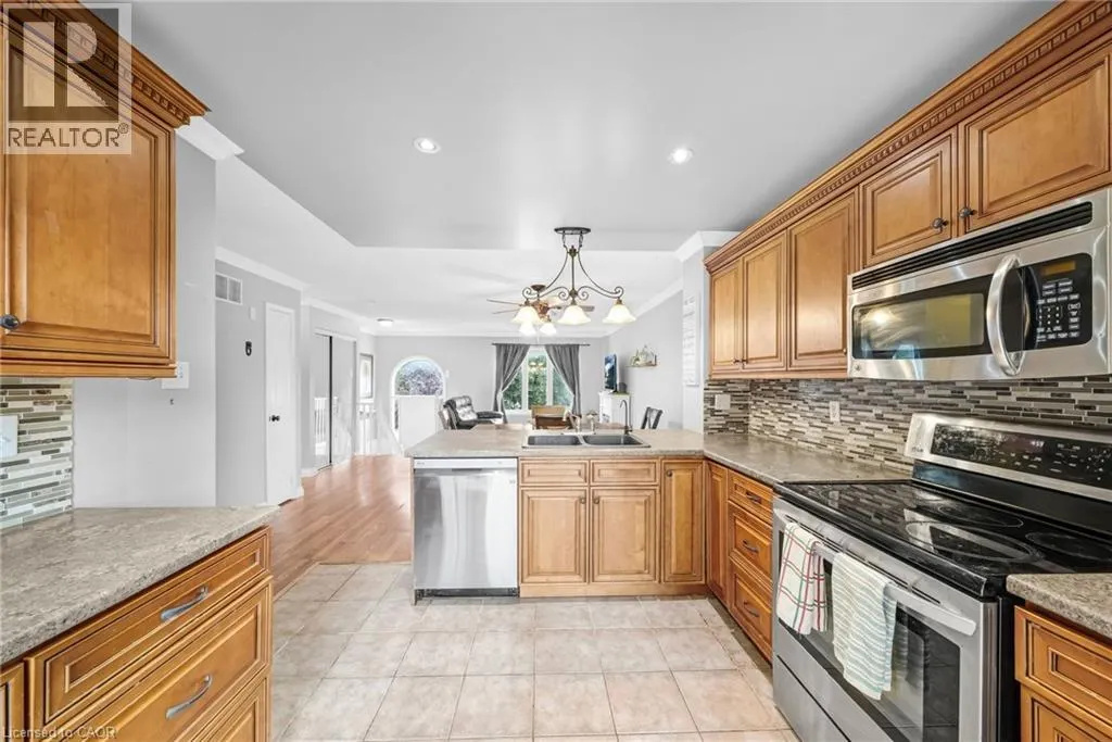 79 MCCARTHY Crescent