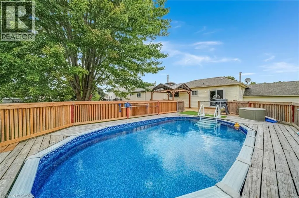 79 MCCARTHY Crescent
