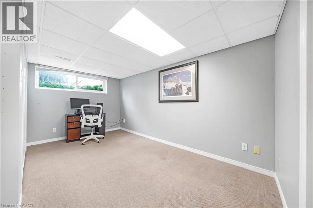 79 MCCARTHY Crescent