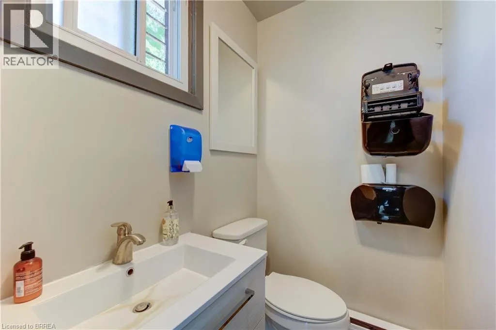 50 KING GEORGE Road Unit# 1, #1