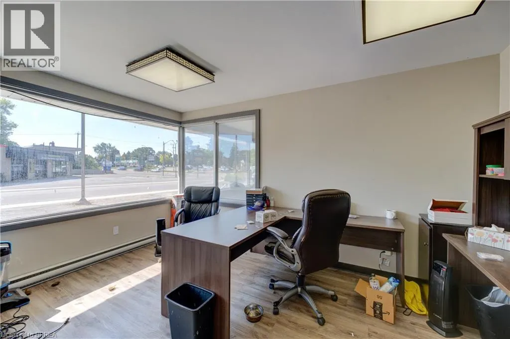 50 KING GEORGE Road Unit# 1, #1