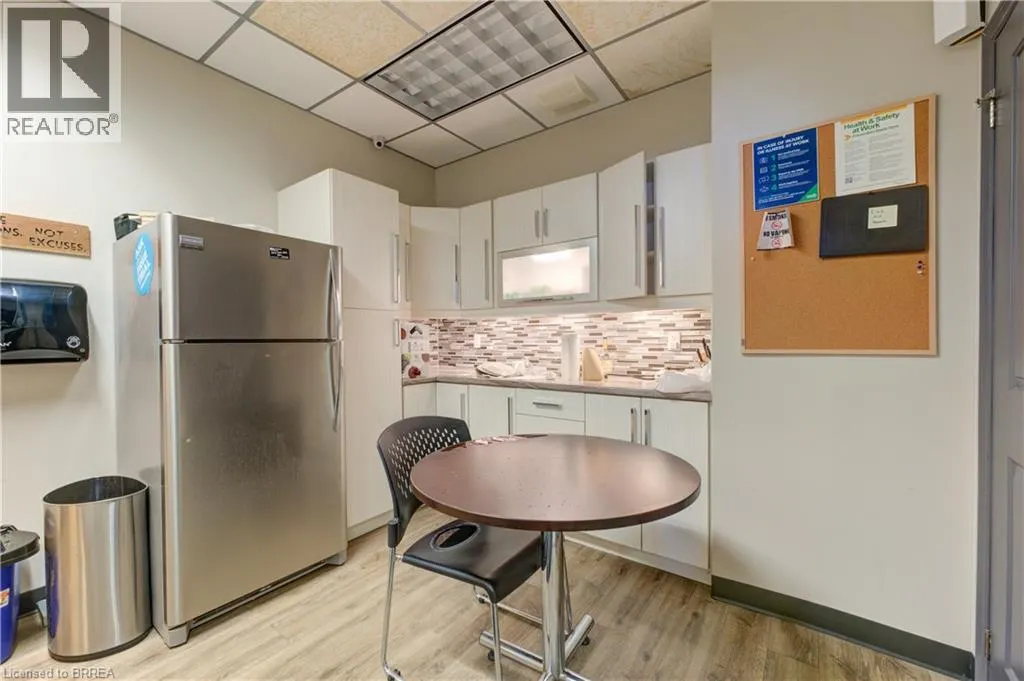50 KING GEORGE Road Unit# 1, #1