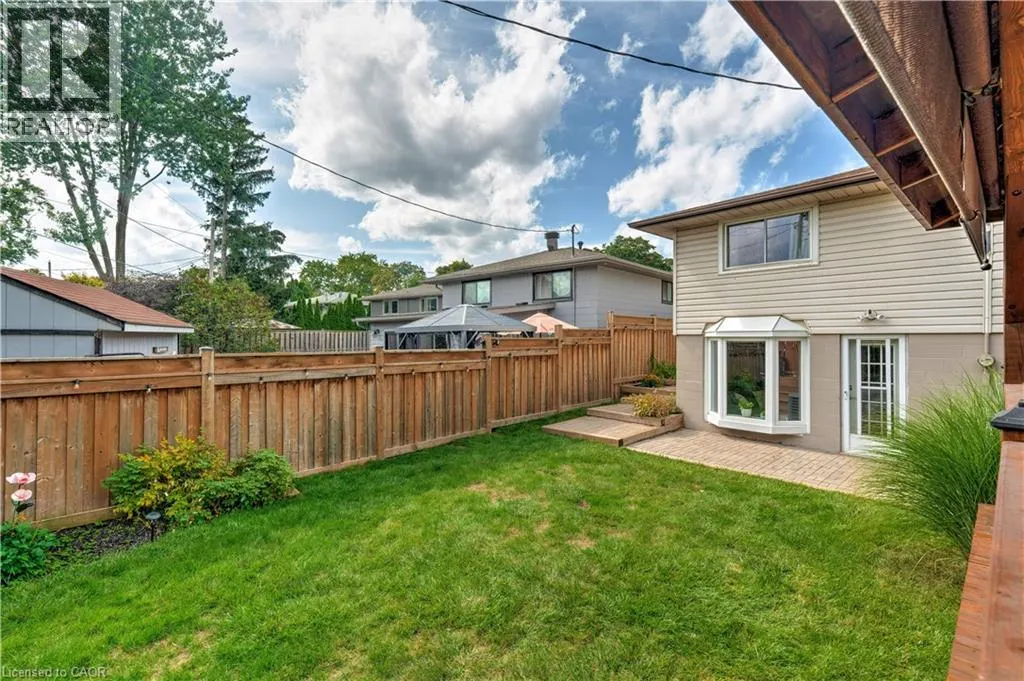 3500 ROCKWOOD Drive