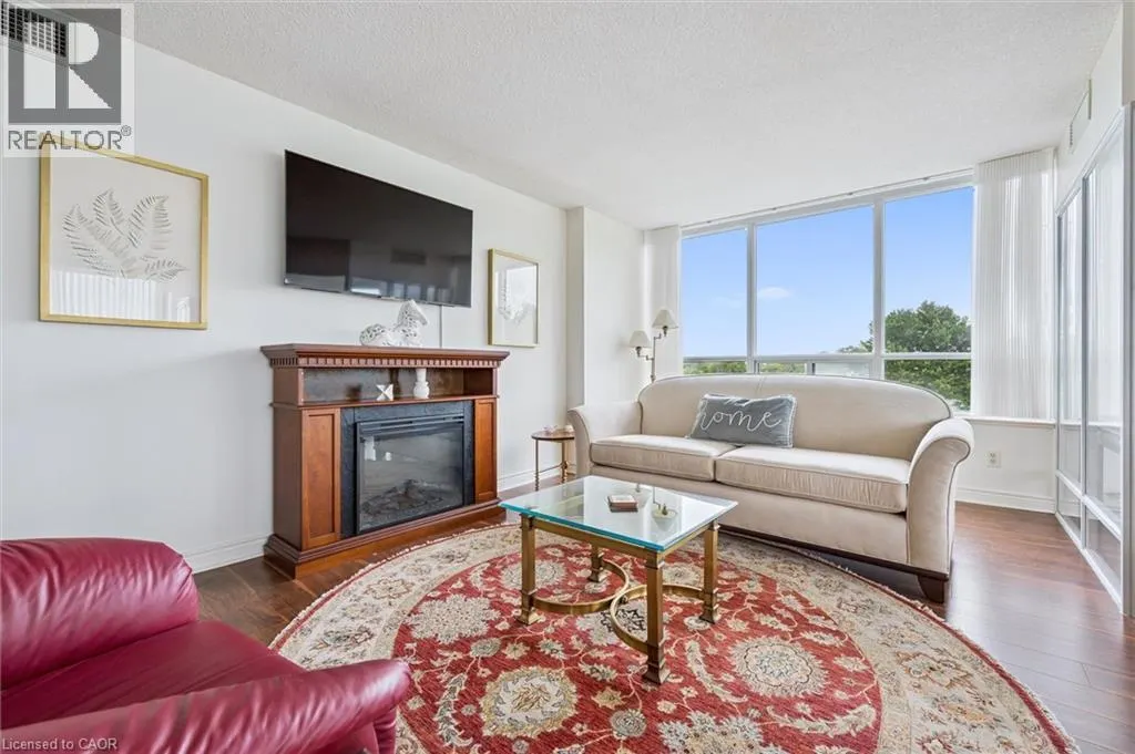 6 WILLOW Street Unit# 702, #702