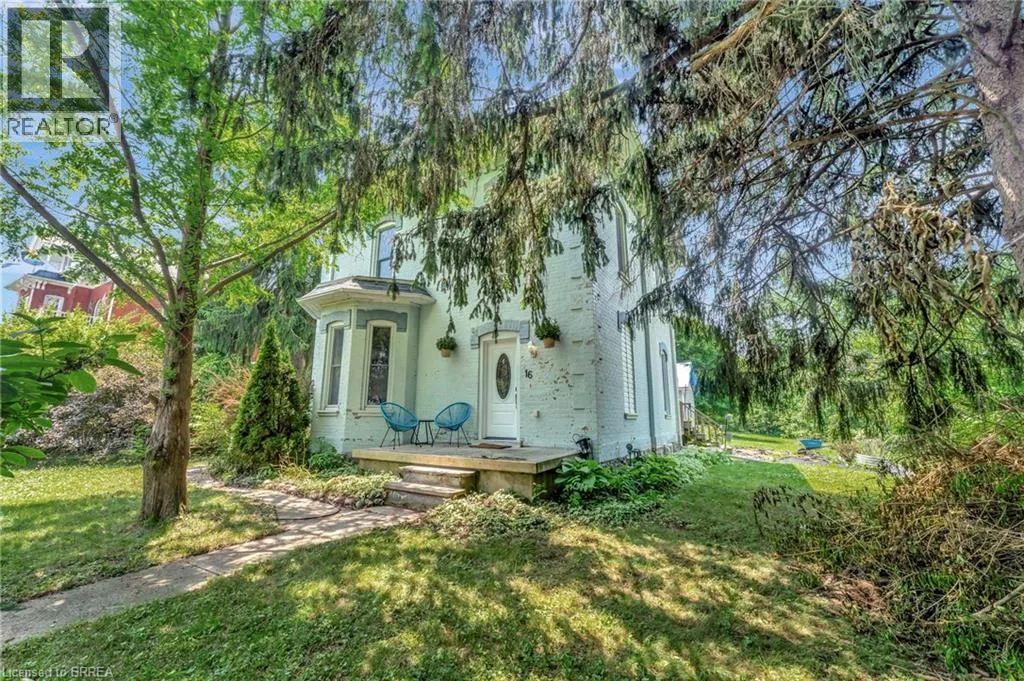 16 STOVER Street S