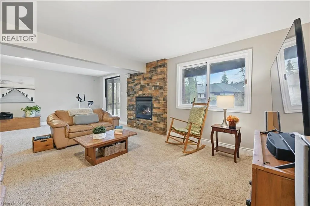 768 KING Road