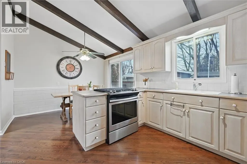 768 KING Road