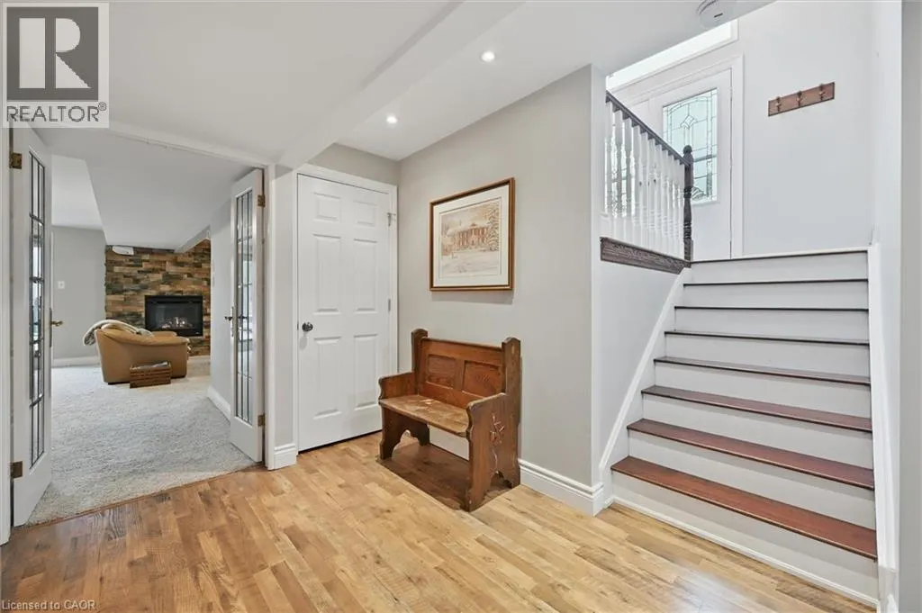 768 KING Road