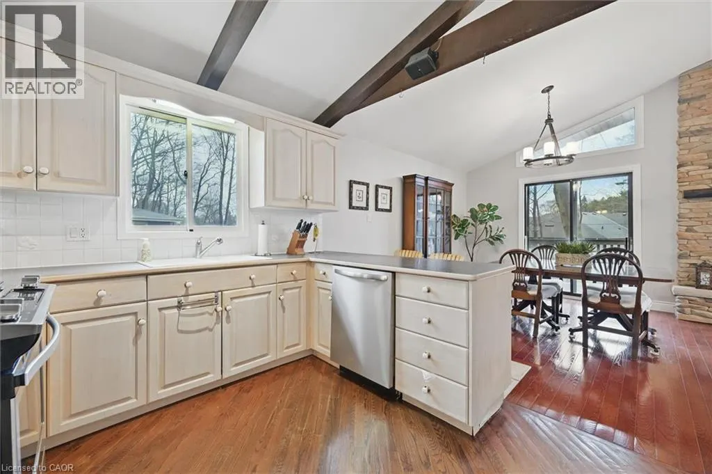 768 KING Road
