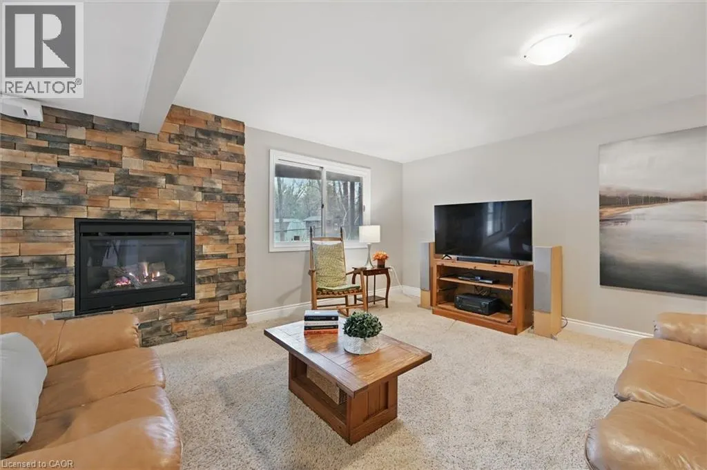 768 KING Road