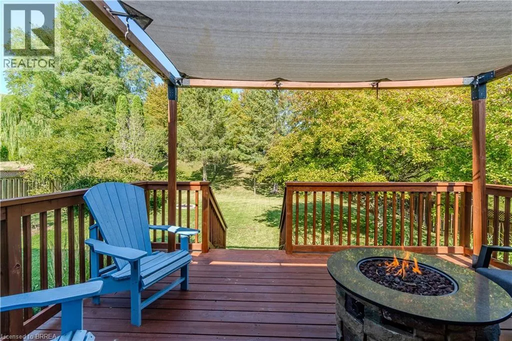 4 MACBRIDE Court