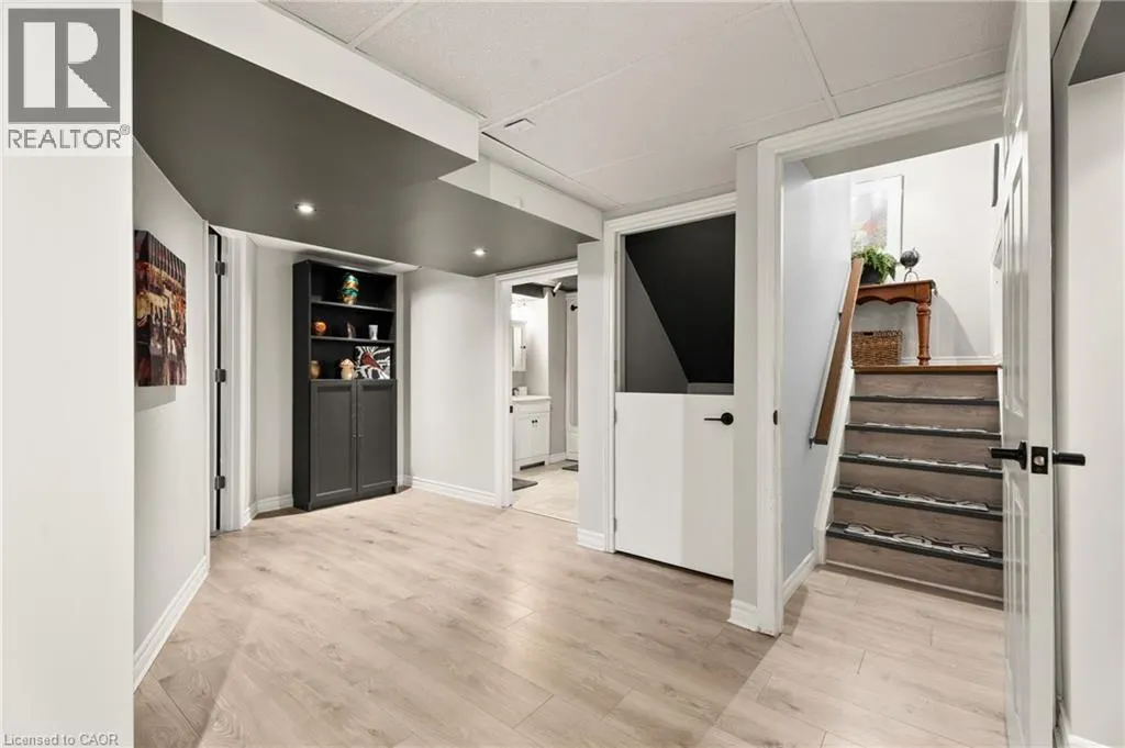 251 HAWKSWOOD Trail