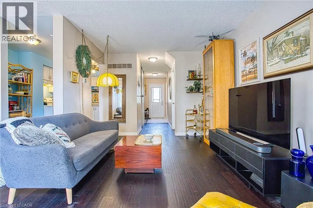 680 REGENCY Court Unit# 84, #84