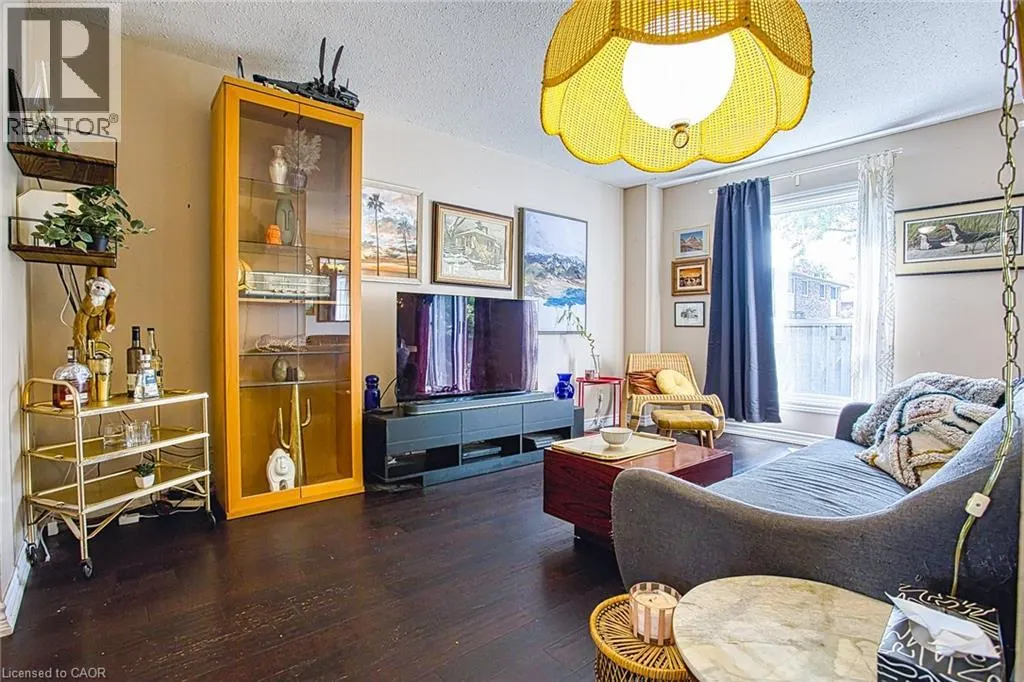680 REGENCY Court Unit# 84, #84