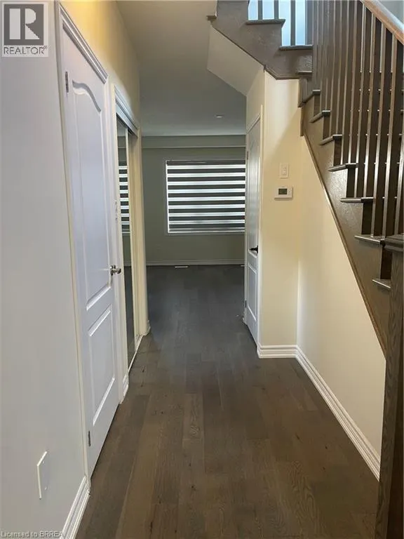 18 MCLAREN Avenue