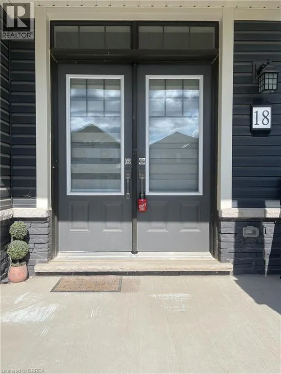 18 MCLAREN Avenue