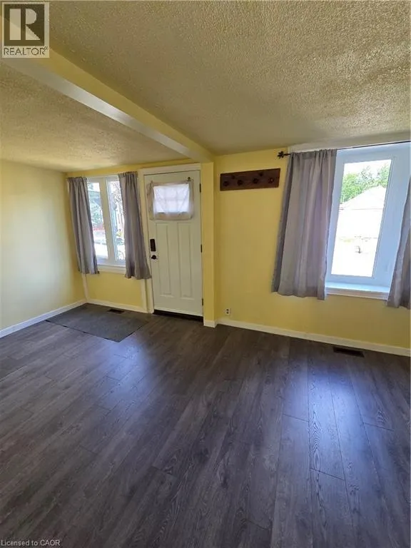 440 PALING Avenue