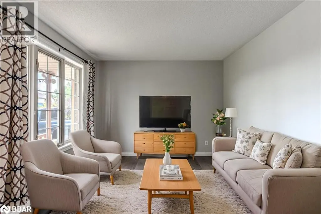 55 MARLOW Circle