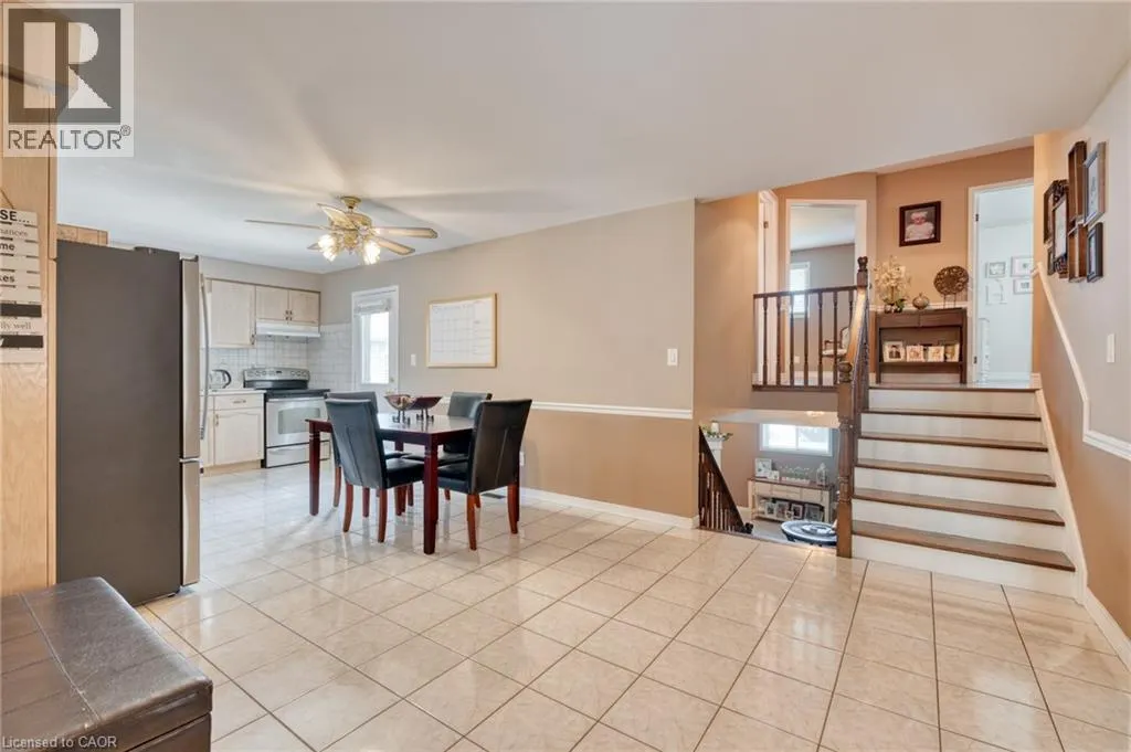13 LONEOAK Crescent