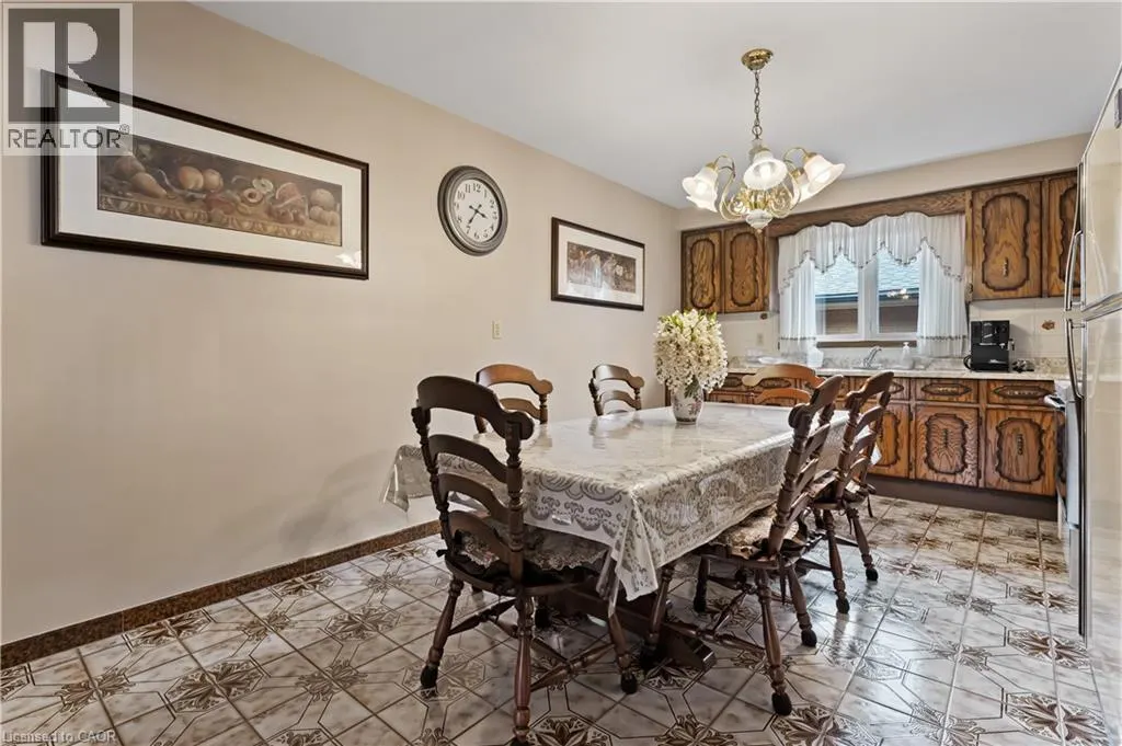 14 VALROSE Drive