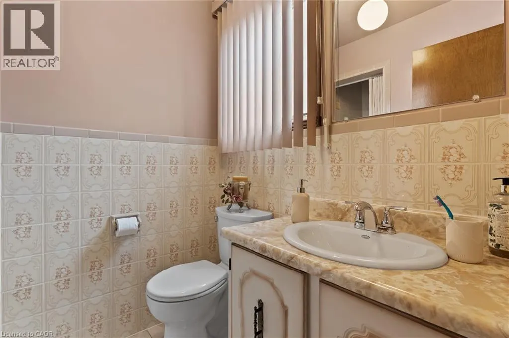 14 VALROSE Drive