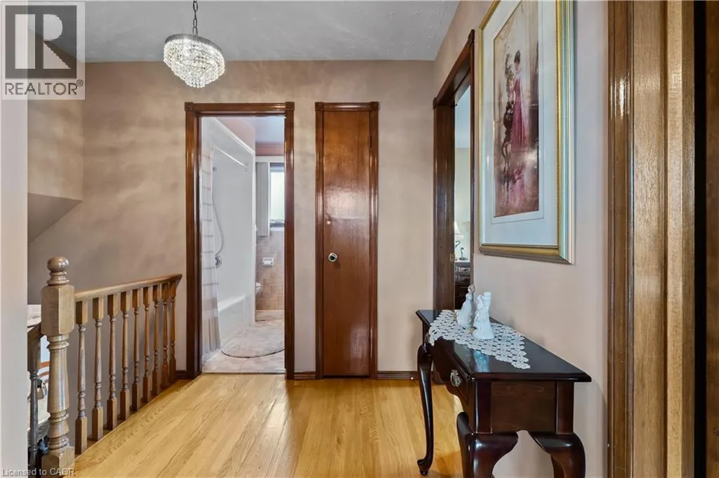 14 VALROSE Drive