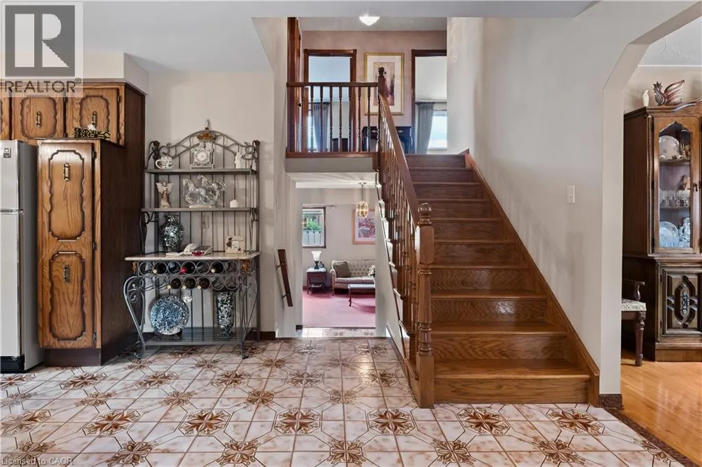 14 VALROSE Drive