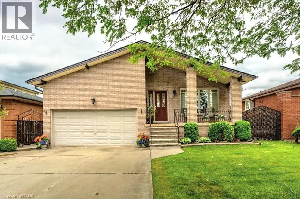 14 VALROSE Drive