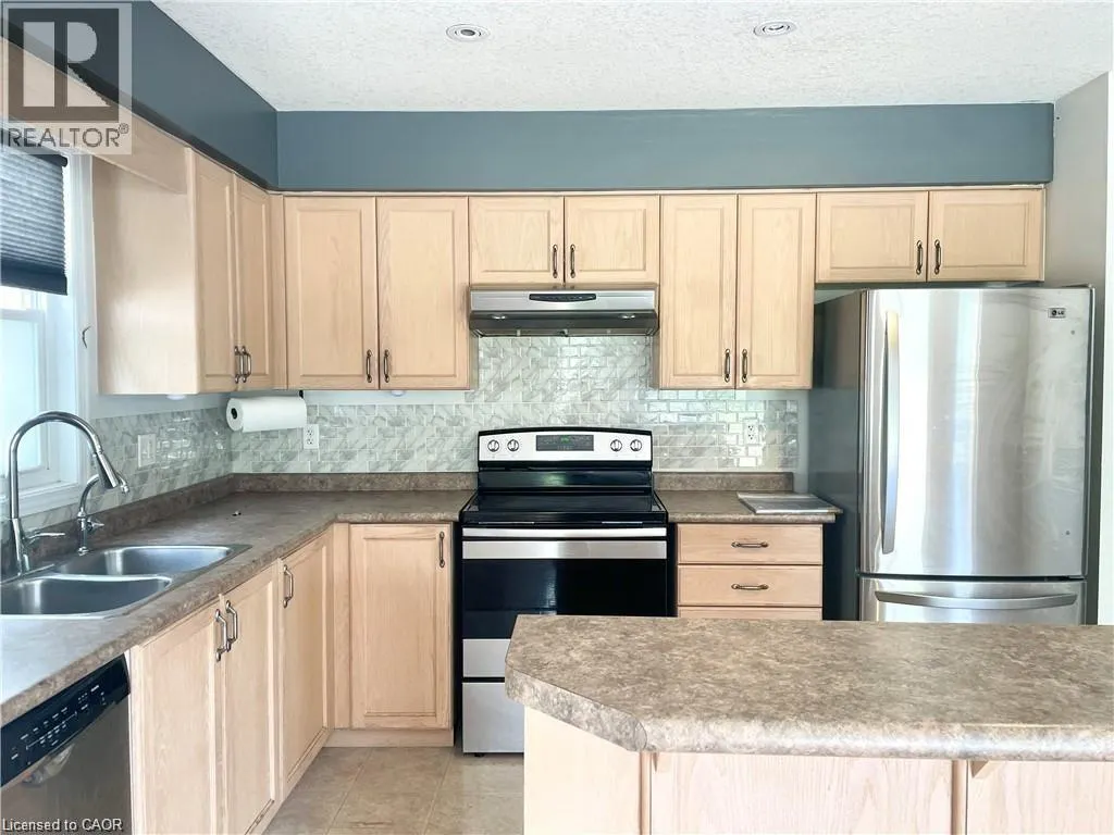284 PURPLE SAGE Crescent