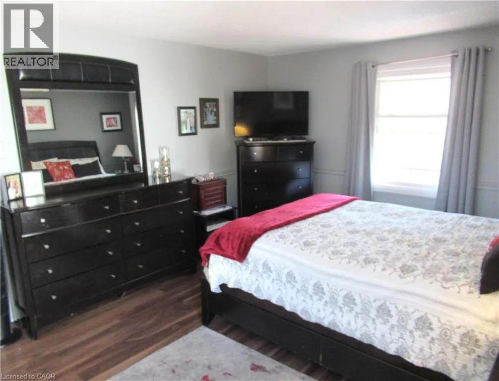 1 AGAWAM Court