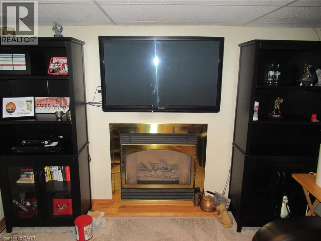 1 AGAWAM Court