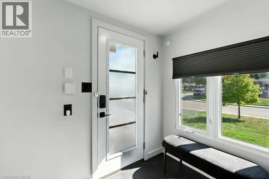 30 CLOKE Court