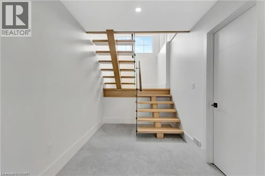 LOT 1 AVERY Place